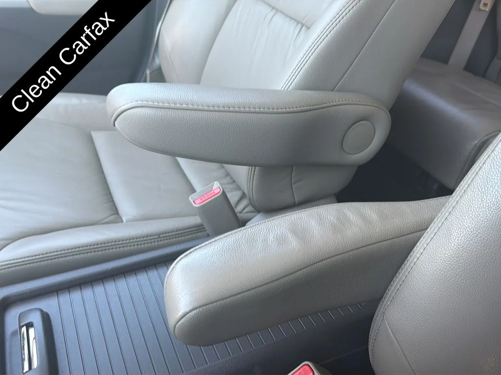 Used 2013 Kona Coffee Metallic Honda EX-L image 38