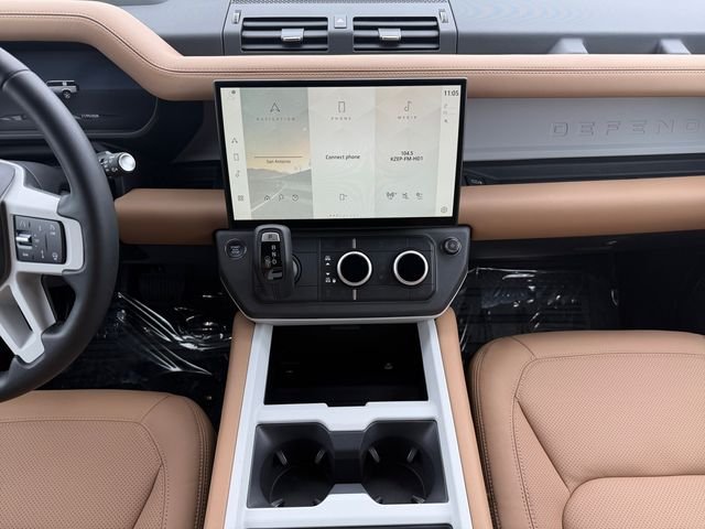 Certified Used 2026 Green Land Rover X-Dynamic SE image 15