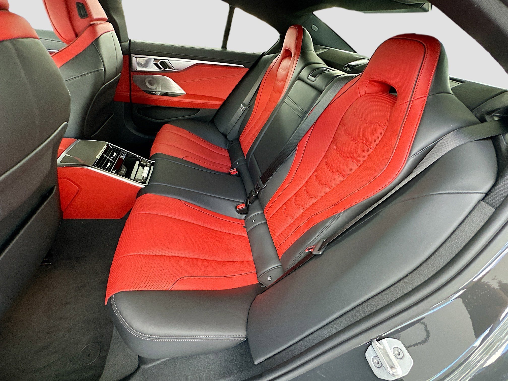 2026 BMW 8 Series 840i - Photo 20