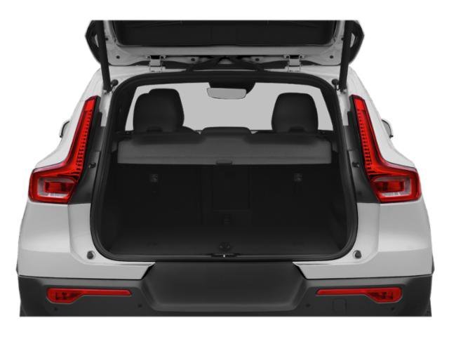Used 2019 Gray Metallic Volvo Momentum image 12