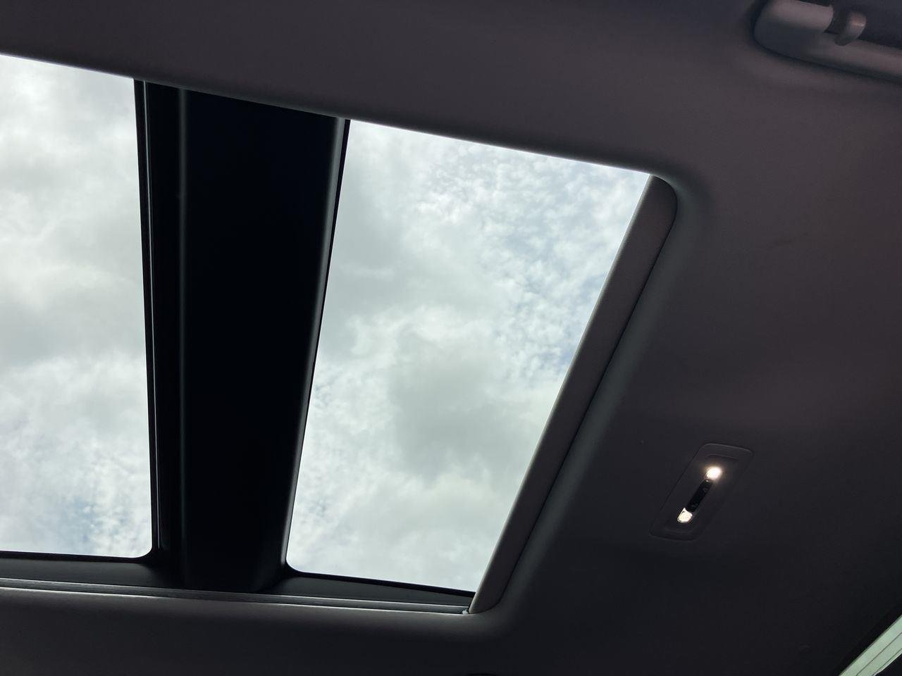 Used 2025 White (Wind Chill Pearl) Toyota XLE image 25