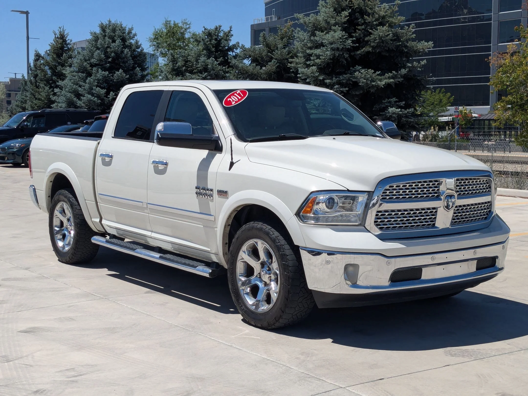 Used 2017 Pearl White Ram Laramie image 7