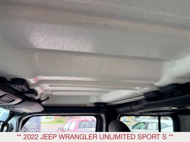 Used 2022 Gray Jeep Unlimited Sport S image 17
