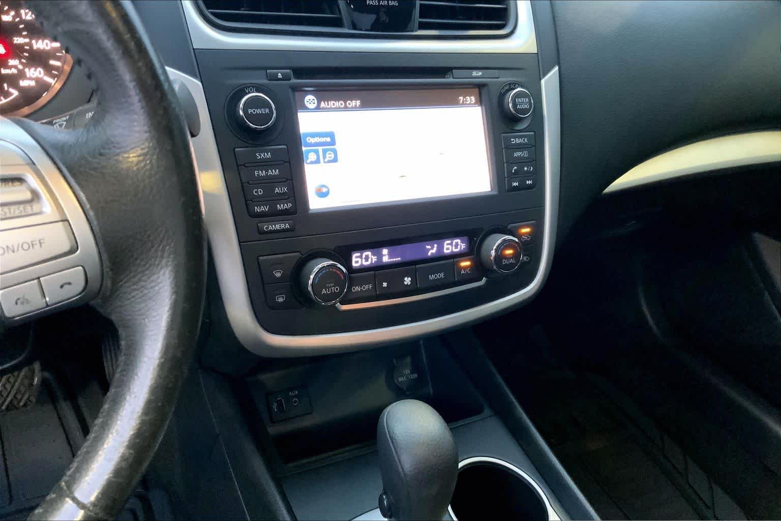 Used 2016 Gun Metallic Nissan 2.5 SV image 6