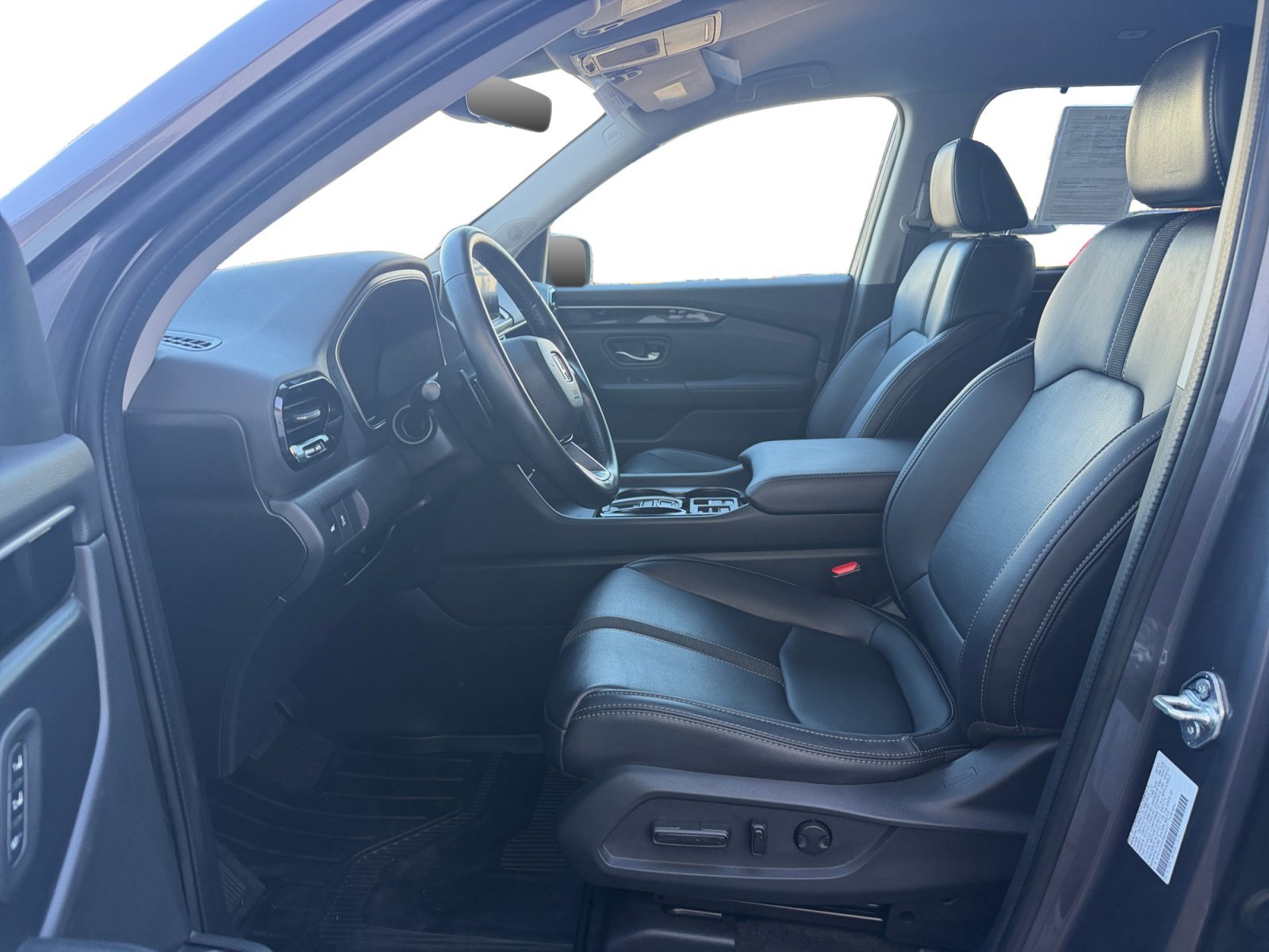 Used 2024 Gray Honda EX-L 7 Passenger image 8
