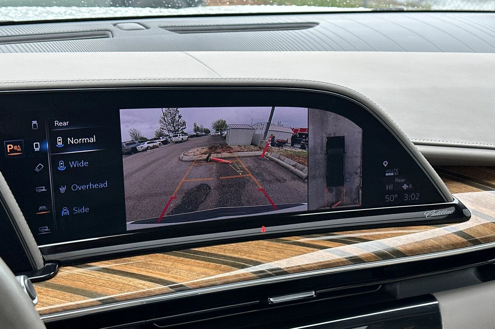 Used 2022  Cadillac Sport Platinum image 21