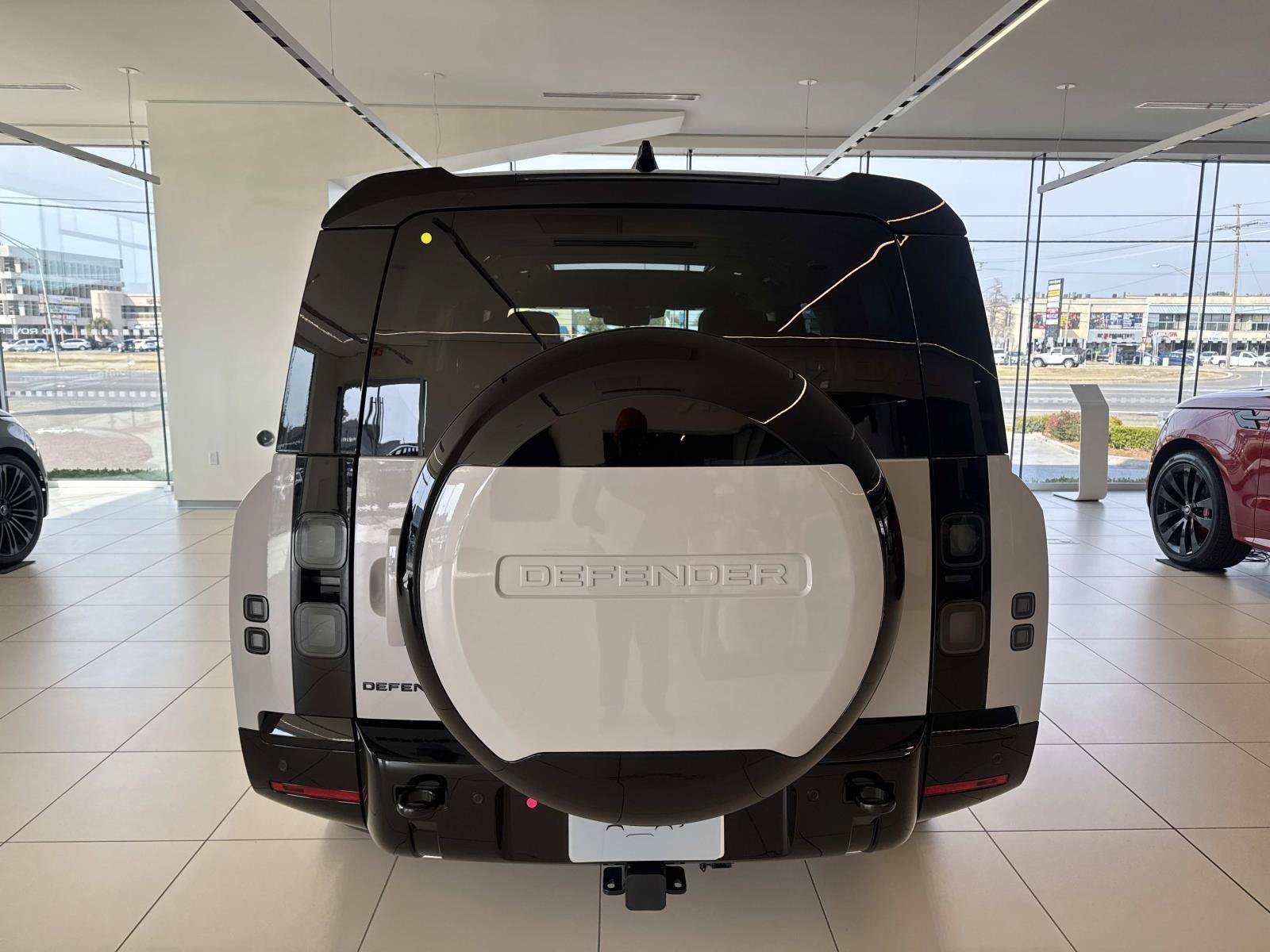 2026 Land Rover Defender X - Photo 6