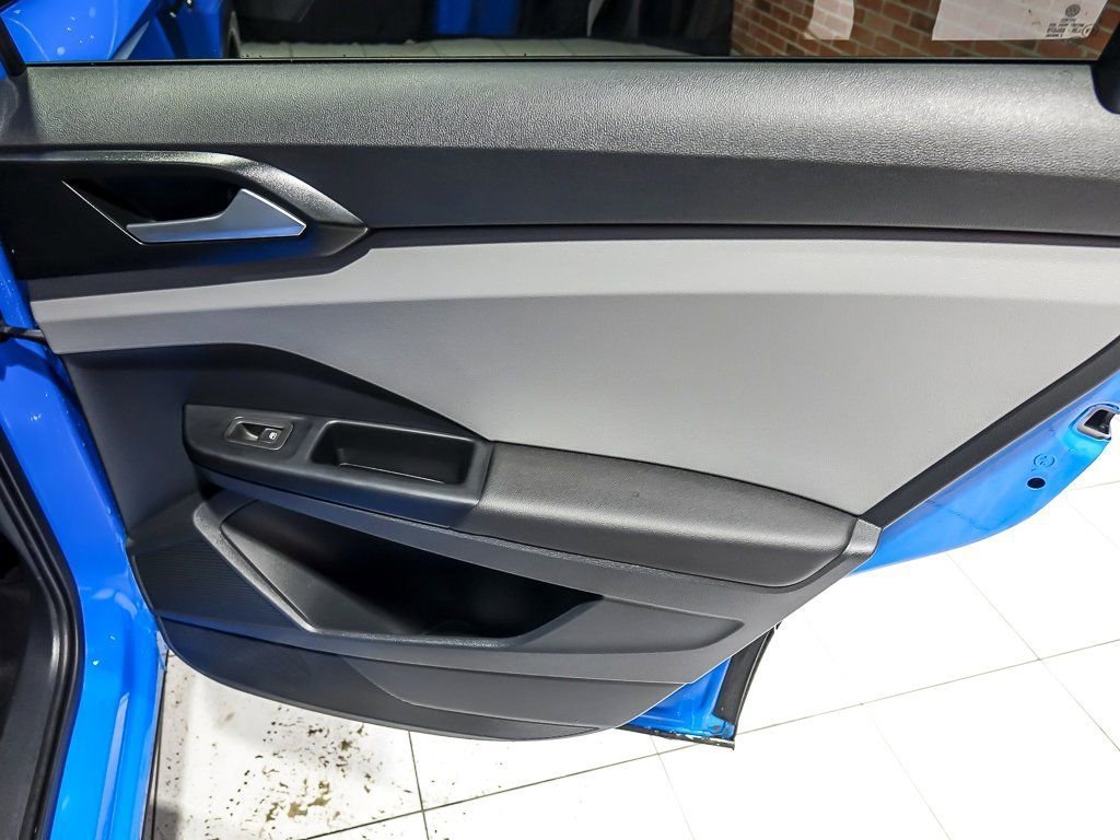 2023 VOLKSWAGEN TAOS - Image 30