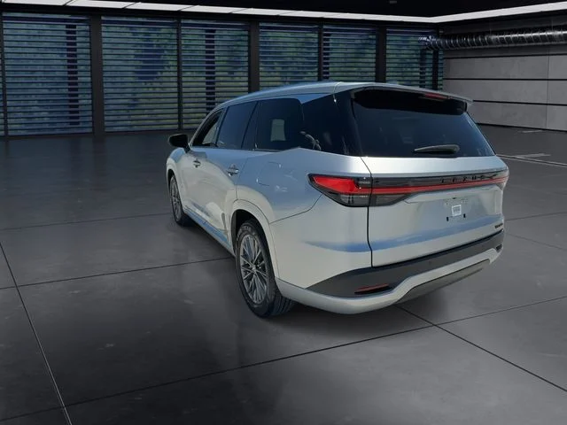 Used 2025 Silver Lexus 350 image 6