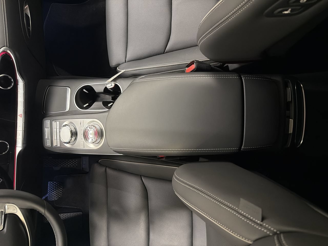 2024 GENESIS GV70 Standard - Photo 23