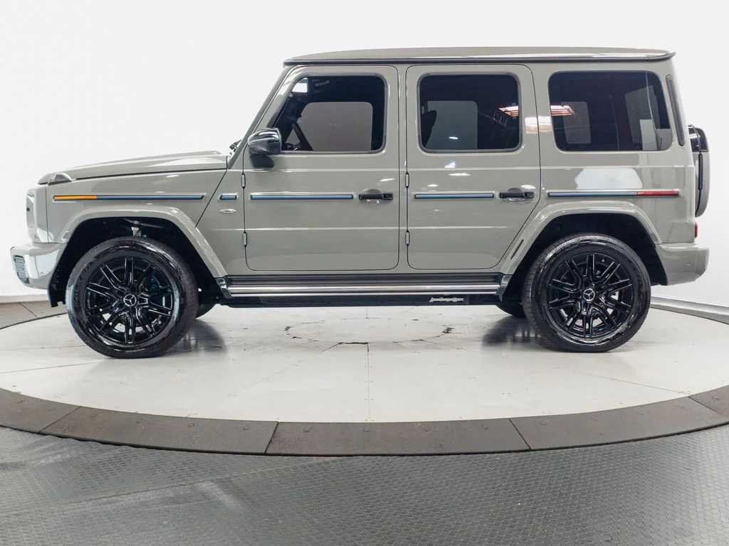 Used 2025 MANUFAKTUR Arabian Gray Mercedes-Benz G 580 image 4