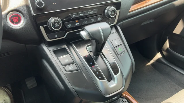 Used 2022 Platinum White Pearl Honda Touring image 18