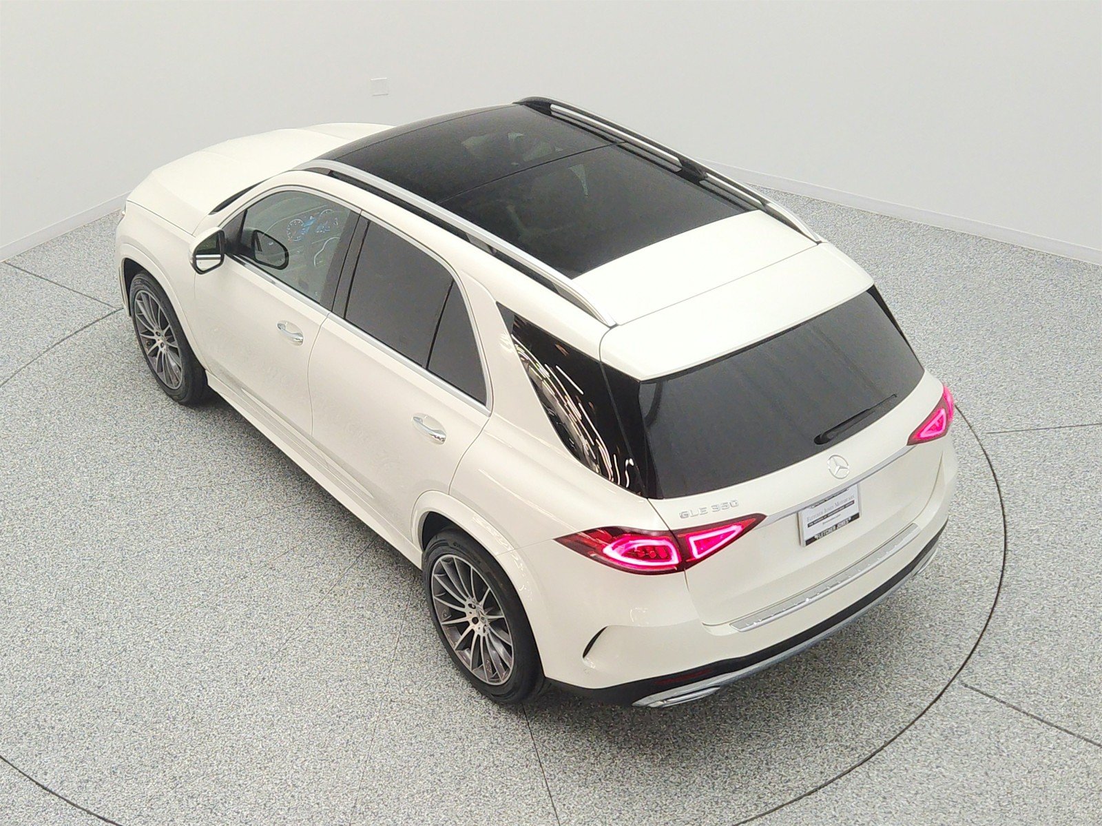 Used 2022 Diamond White Bright Mercedes-Benz GLE 350 SUV image 28