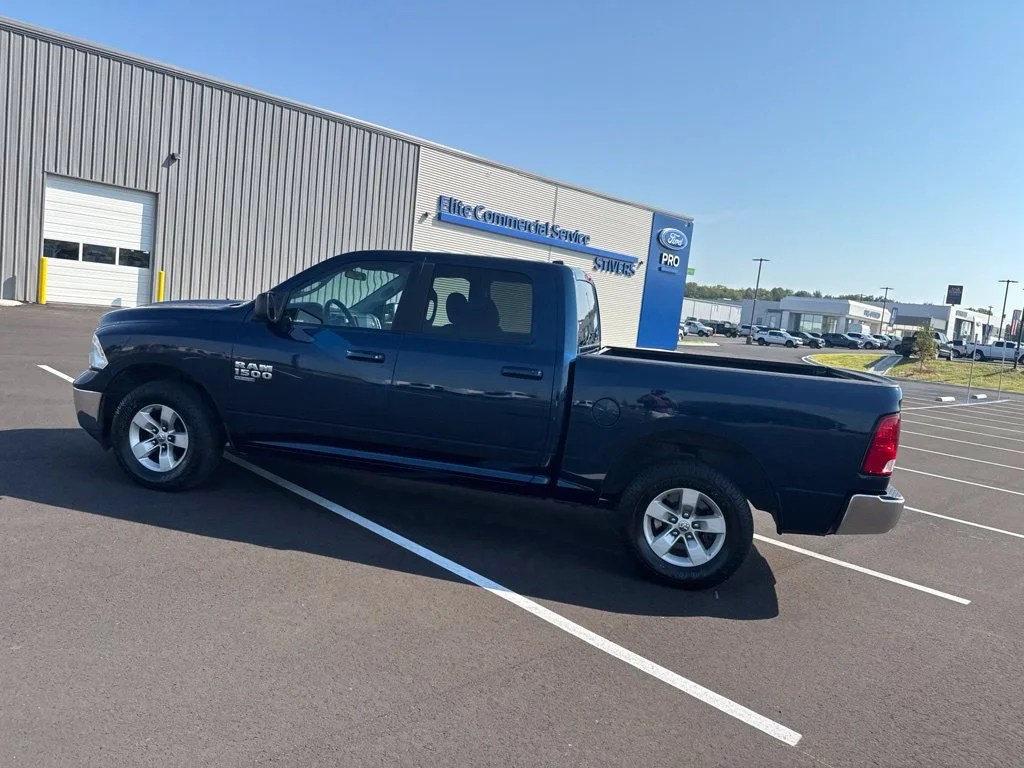 Used 2021 Blue Ram SLT image 9
