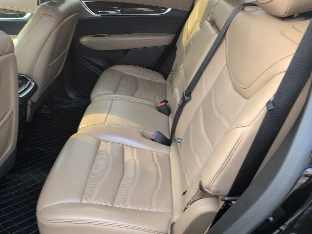 Used 2020 Black Cadillac Sport image 19