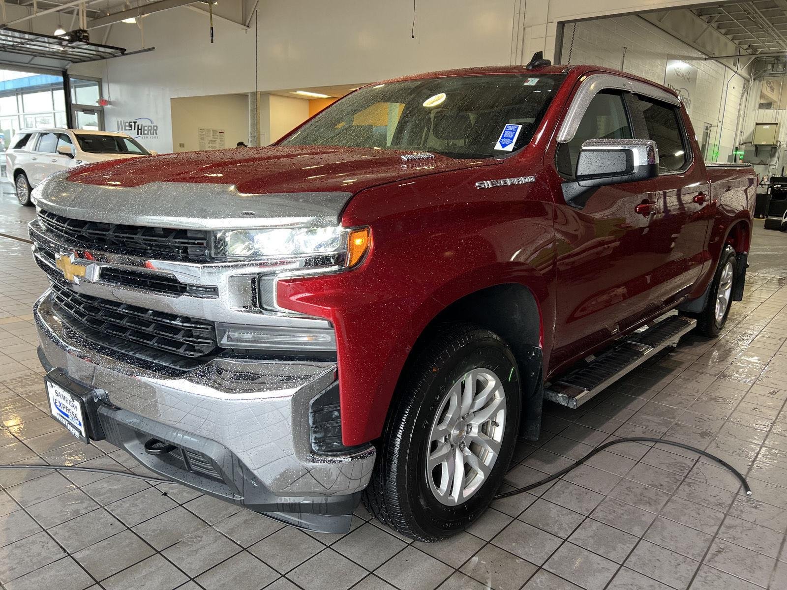 Used 2021 Cherry Red Tintcoat Chevrolet LT image 4