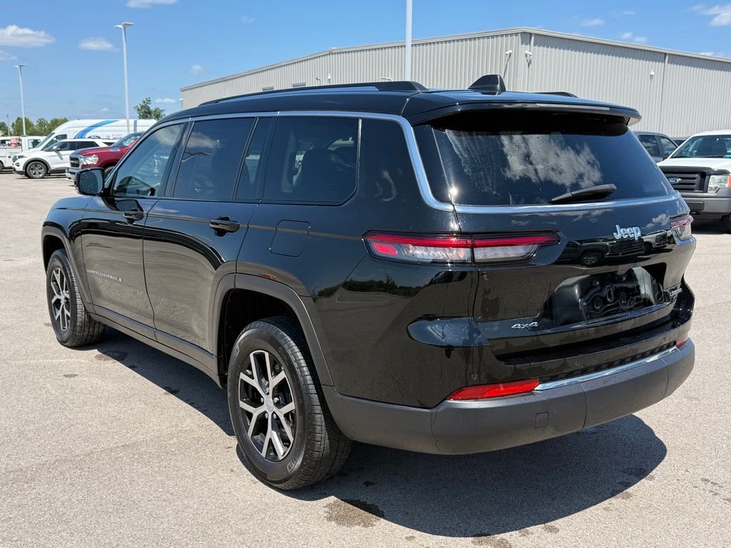 Used 2023 Black Jeep Limited image 22