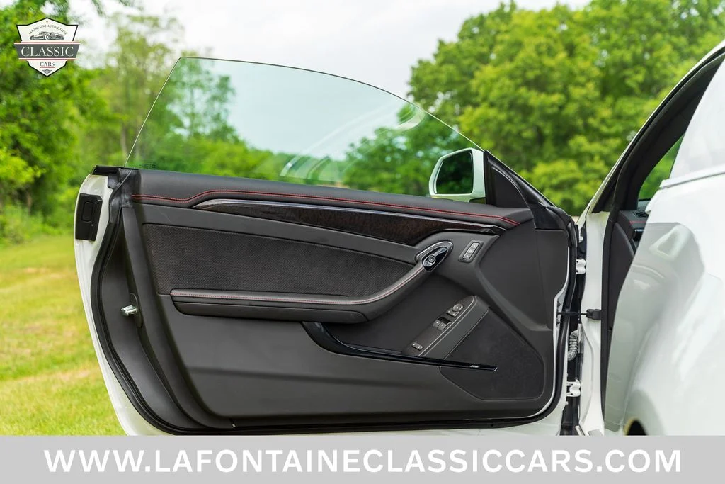 Used 2015 White Cadillac Base image 62