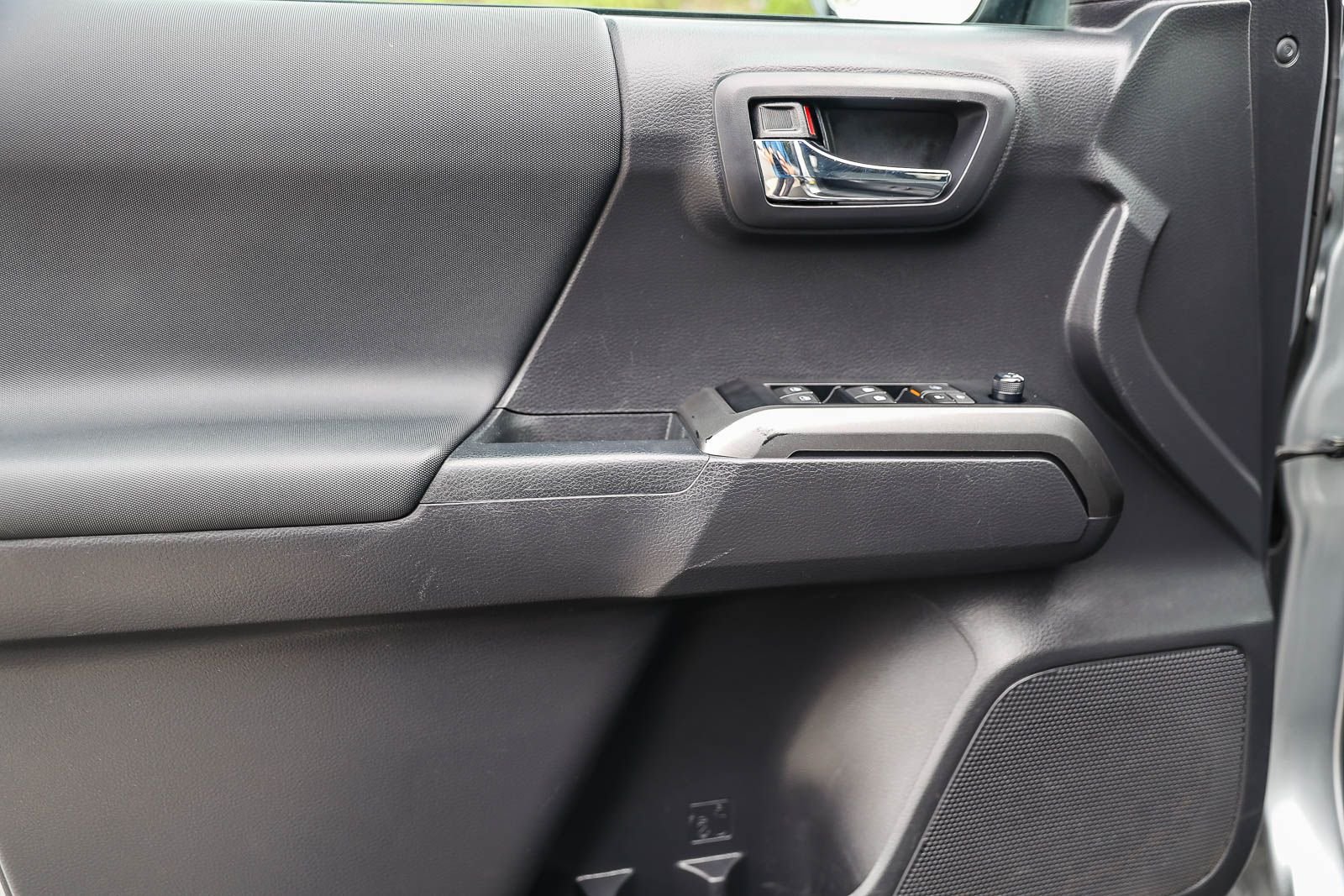 2023 Toyota Tacoma TRD Sport - Photo 21
