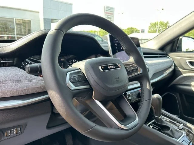 Used 2024 Blue Jeep Latitude Lux image 36