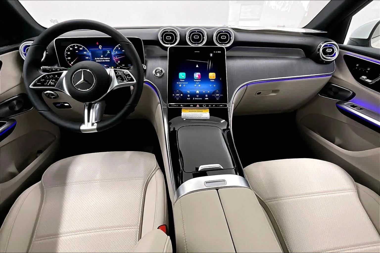 New 2026 Polar White Mercedes-Benz GLC 300 image 5