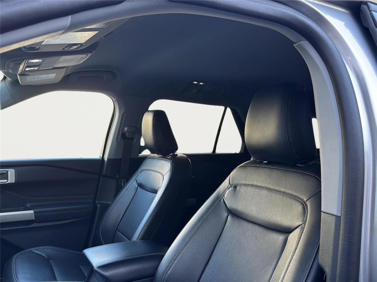 2023 Ford Explorer Limited - Photo 15