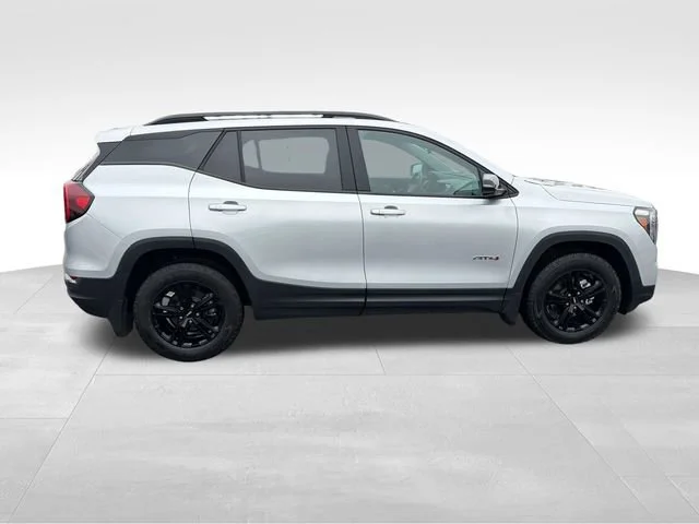 Used 2022 Quicksilver Metallic GMC AT4 image 10