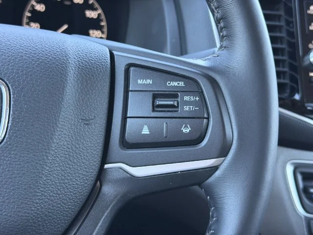 Used 2024  Honda RTL image 28