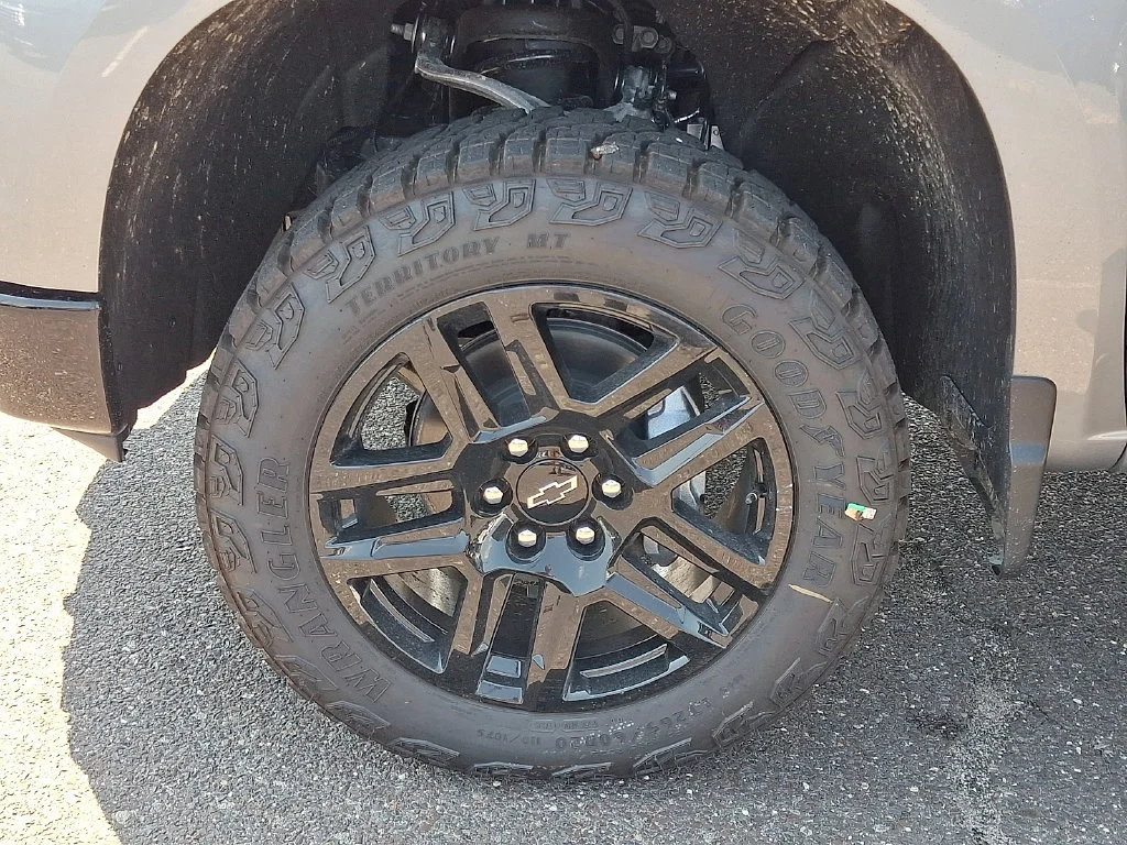 New 2026 Sterling Gray Metallic Chevrolet Custom Trail Boss image 19