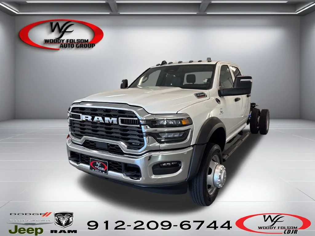 New 2026 Bright White Clear-Coat Exterior Paint RAM Tradesman image 1