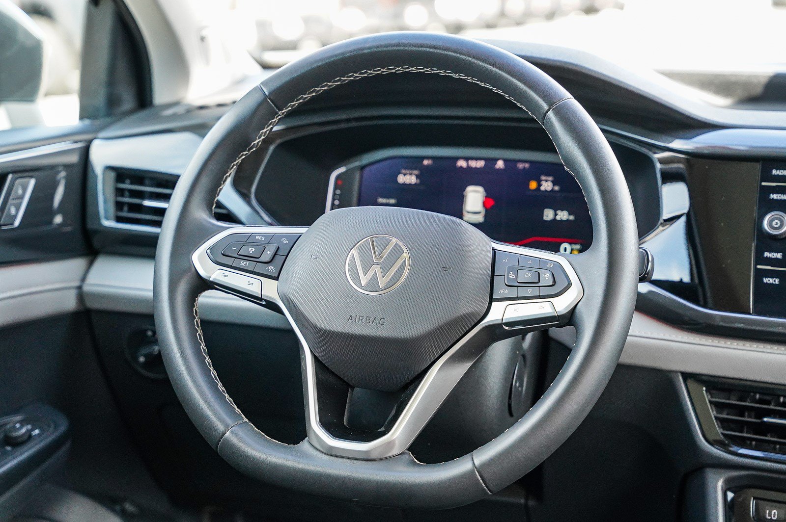 Used 2023 Platinum Gray Metallic Volkswagen SEL image 15