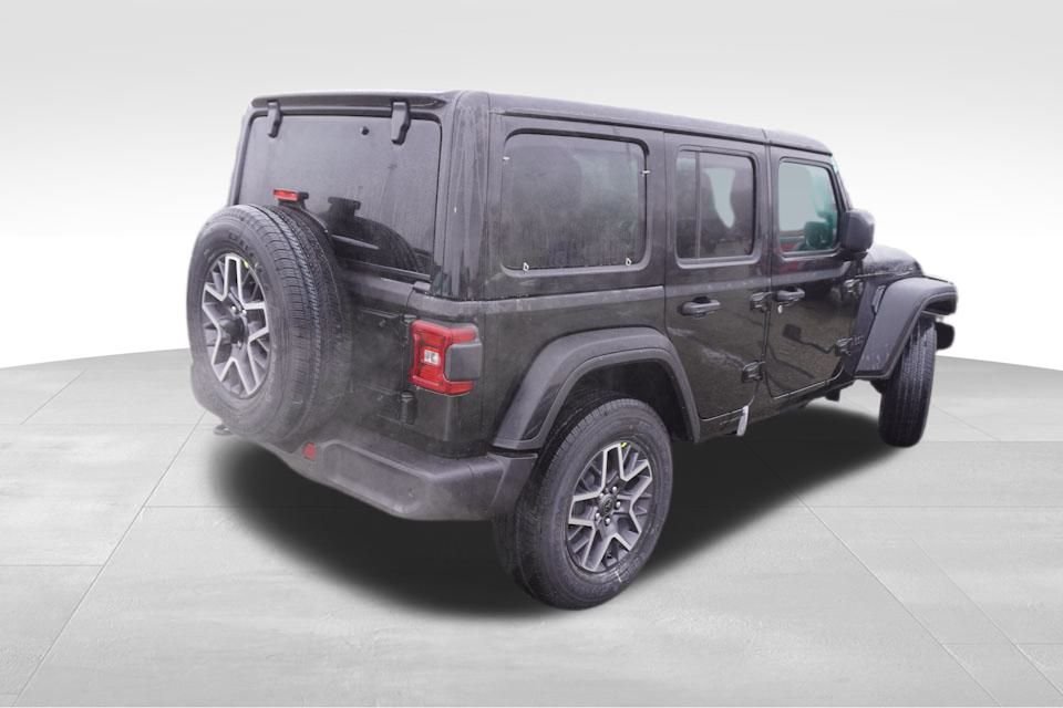 New 2025 Black Clear-Coat Exterior Paint Jeep Sahara image 3