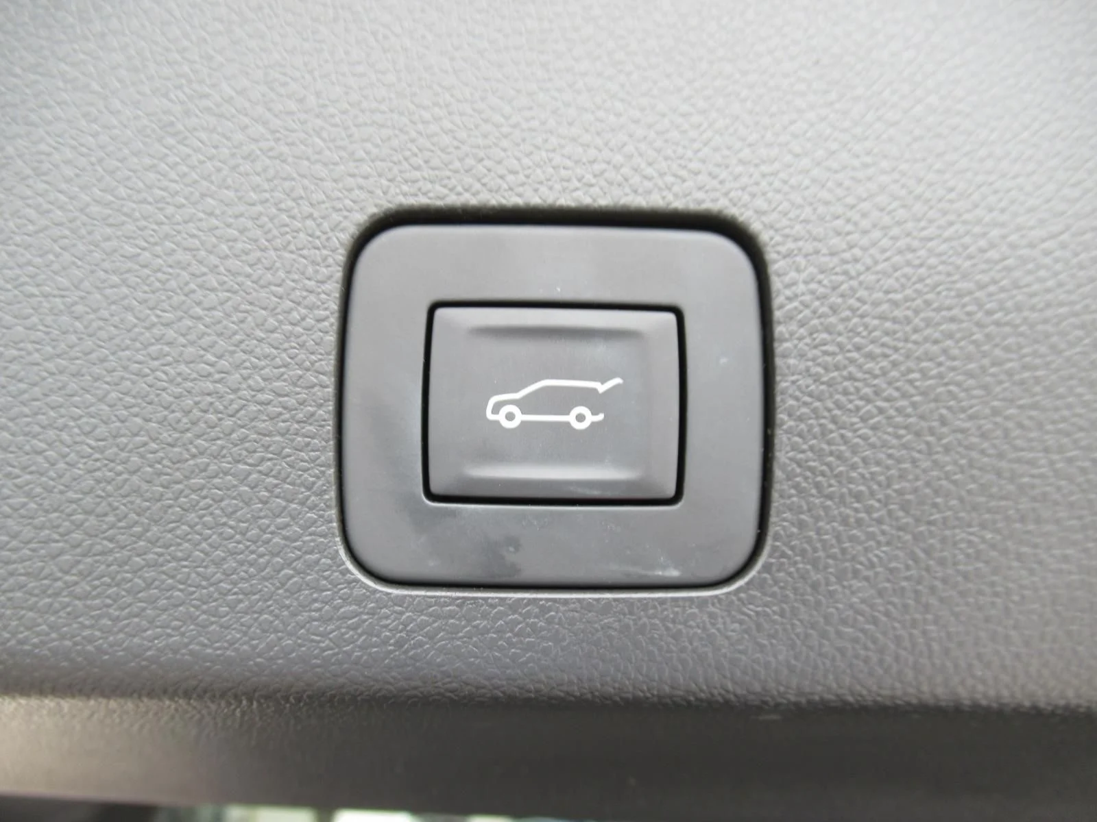 Used 2025 Blue Buick Sport Touring image 39
