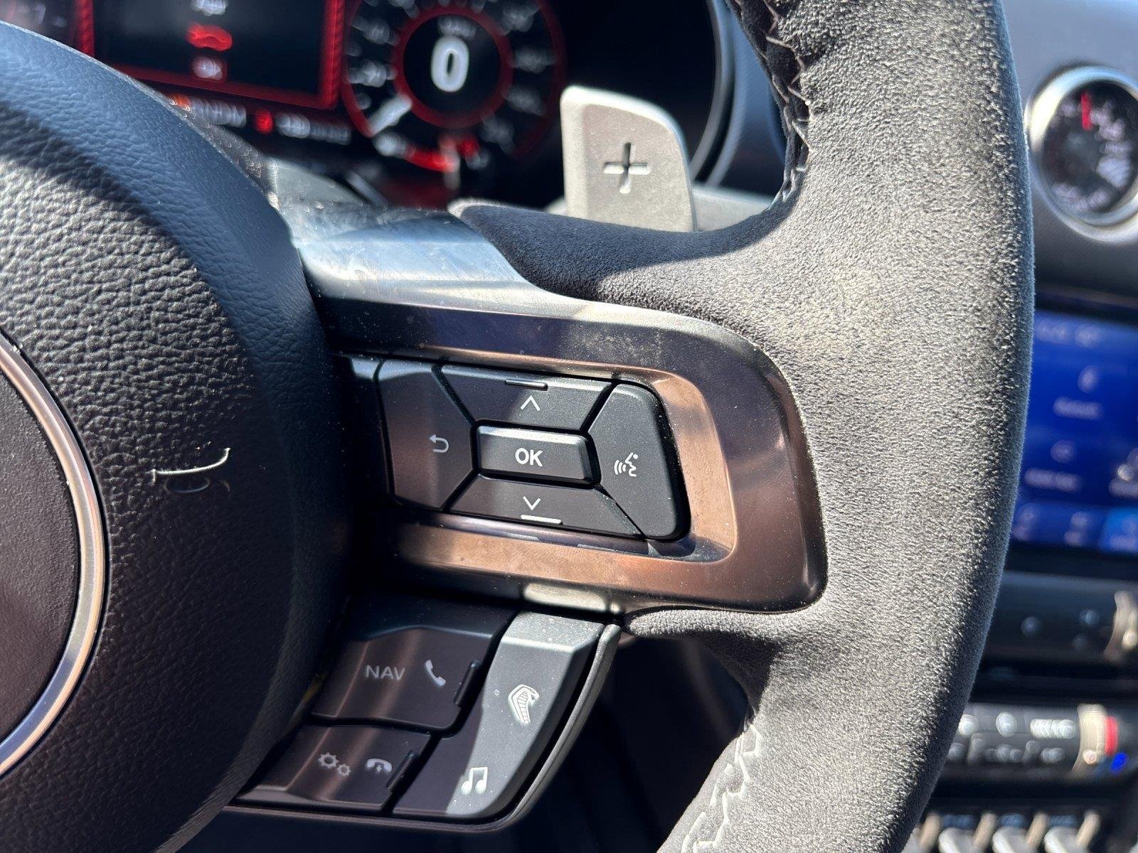 Used 2021 Oxford White Ford Shelby GT500 image 19
