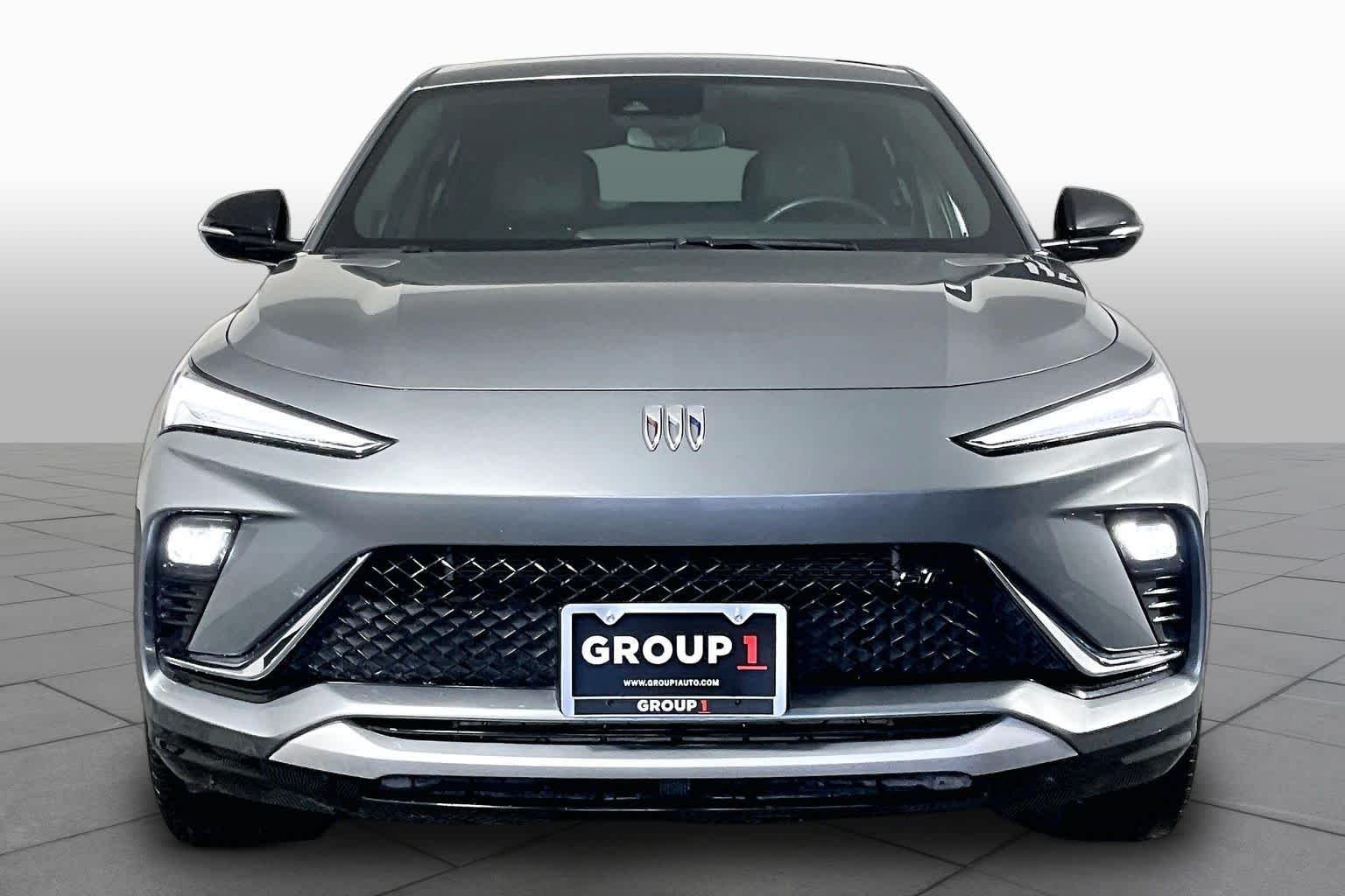 Used 2025 Moonstone Gray Metallic Buick Sport Touring image 4
