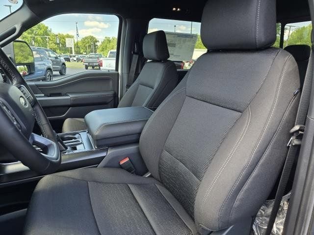 2025 Ford F-150 XLT - Photo 22