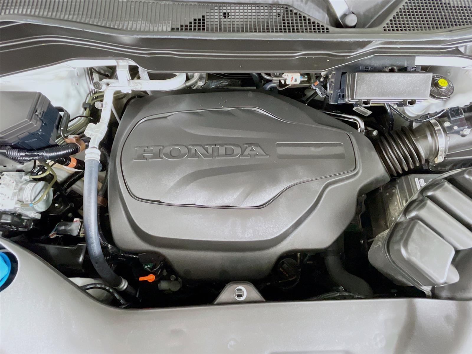 Used 2022 Platinum White Pearl Honda Sport image 36