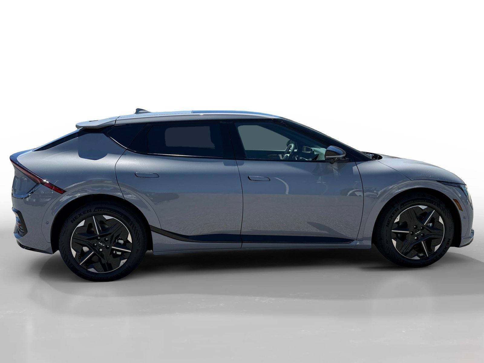 New 2026 Wolf Gray Kia GT-LINE image 6