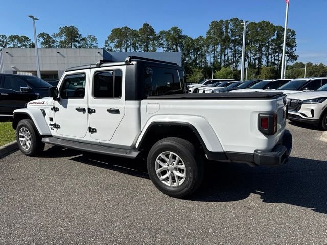 Used 2023 Bright White Clearcoat Jeep Sport S image 12