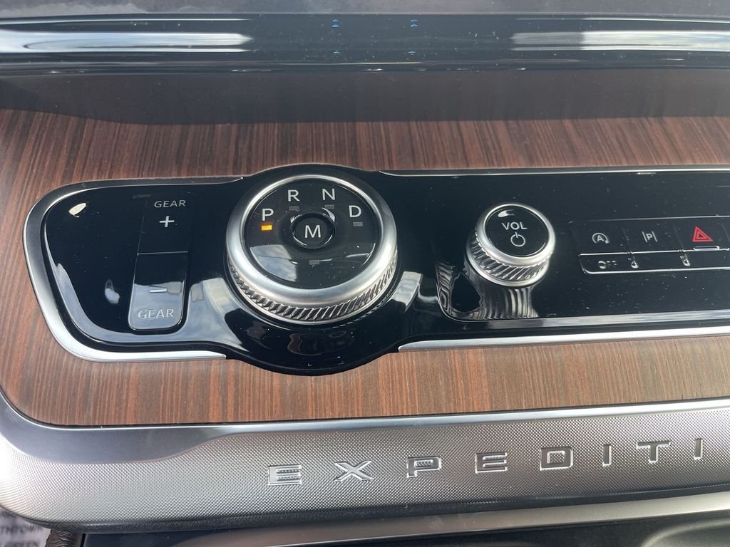 New 2026 Glacier Gray Metallic Tri-Coat Ford King Ranch® image 26