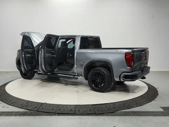 Used 2020 Gray GMC Elevation image 14