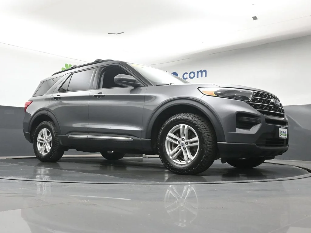 Certified Used 2023 Gray Ford XLT image 27