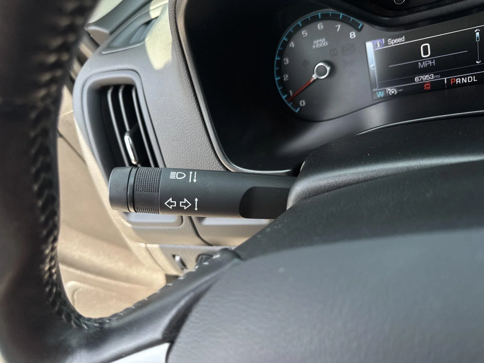 Used 2018 SILVER ICE METALLIC Chevrolet 2WD LT image 20