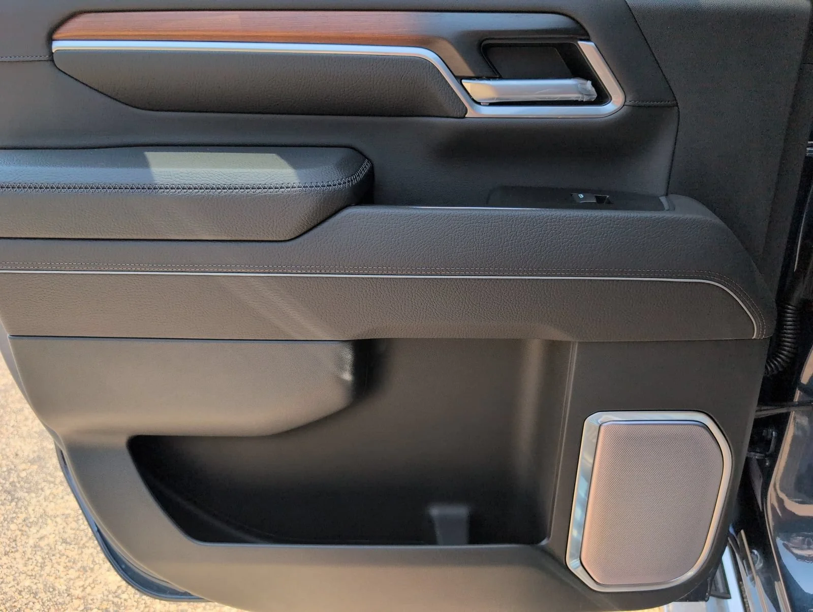 New 2026 Downpour Metallic GMC Denali image 32