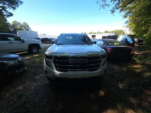 Used 2026 White GMC Elevation image 9
