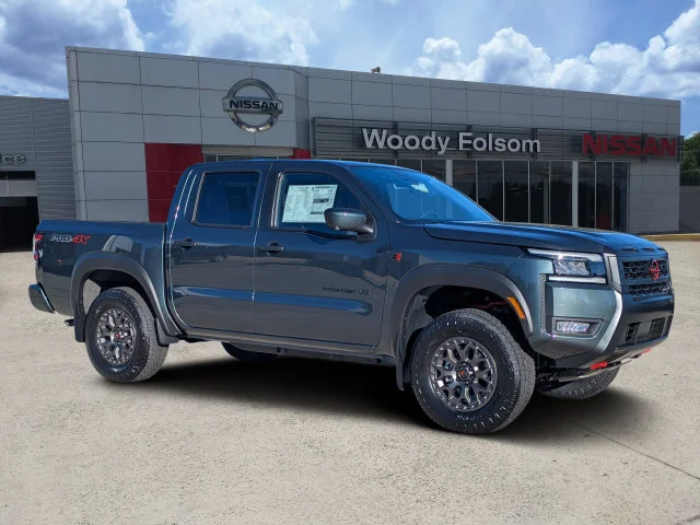 New 2027 White Nissan PRO-4X image 1