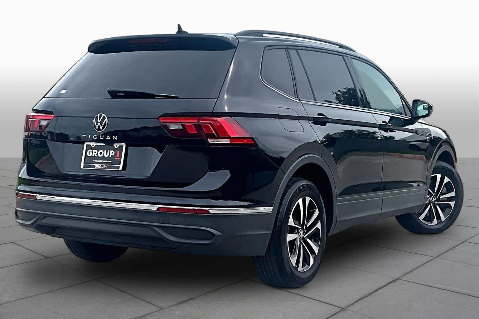 Used 2022 Deep Black Pearl Volkswagen S image 13