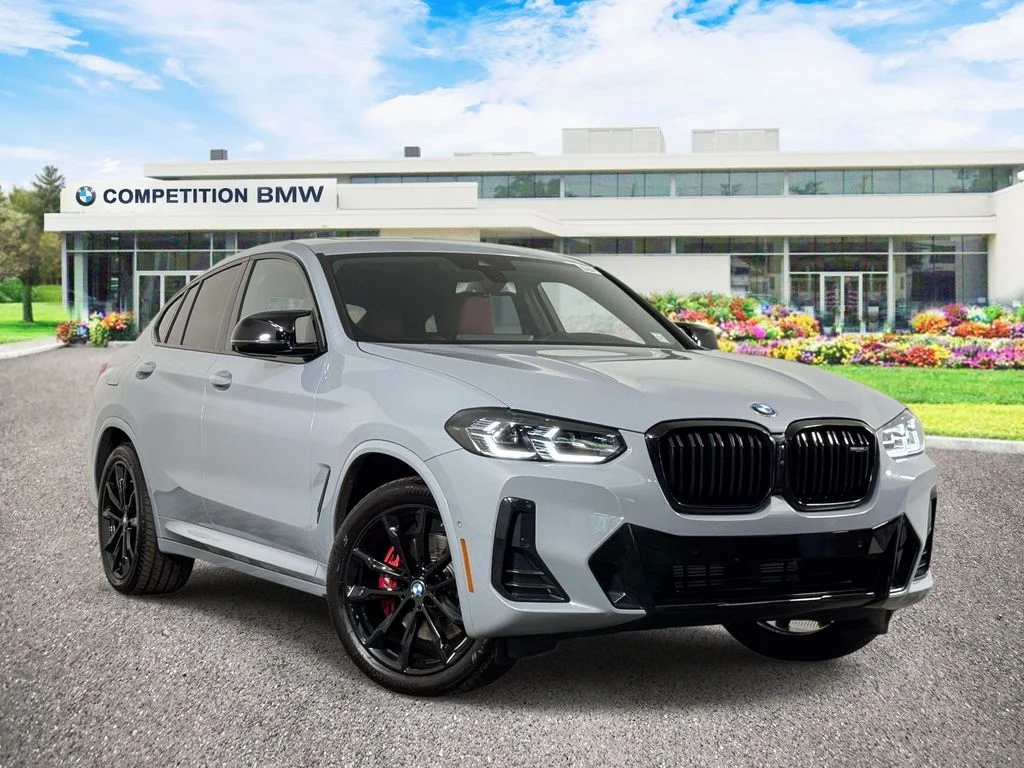 2025 BMW X4 M40i's photo