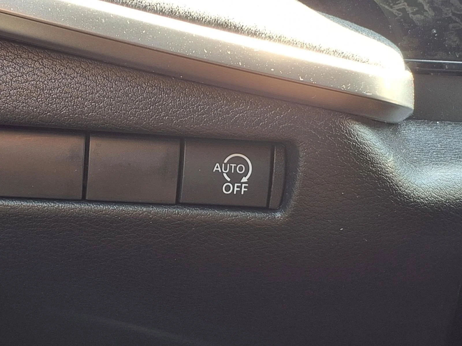 Used 2025 Super Black Nissan SV image 15