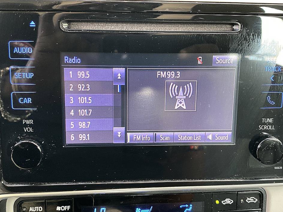 Used 2018 Black Sand Pearl Toyota LE image 17